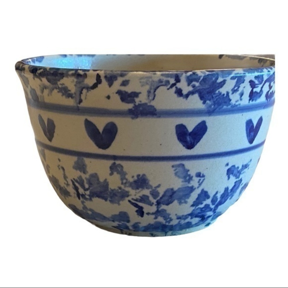 VTG. SPONGE WARE BOWL  BLUE AND WHITE